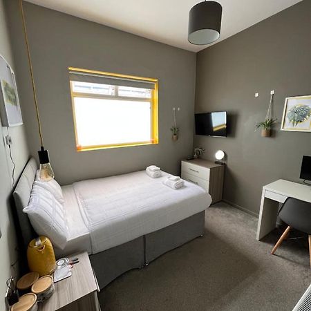 Hotel Eccles à Manchester Extérieur photo